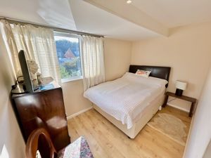 Photo 16- click for photo gallery